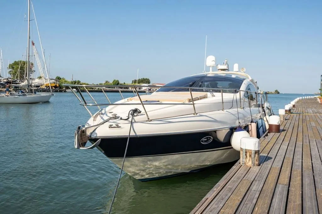 Kimera Charter Boat