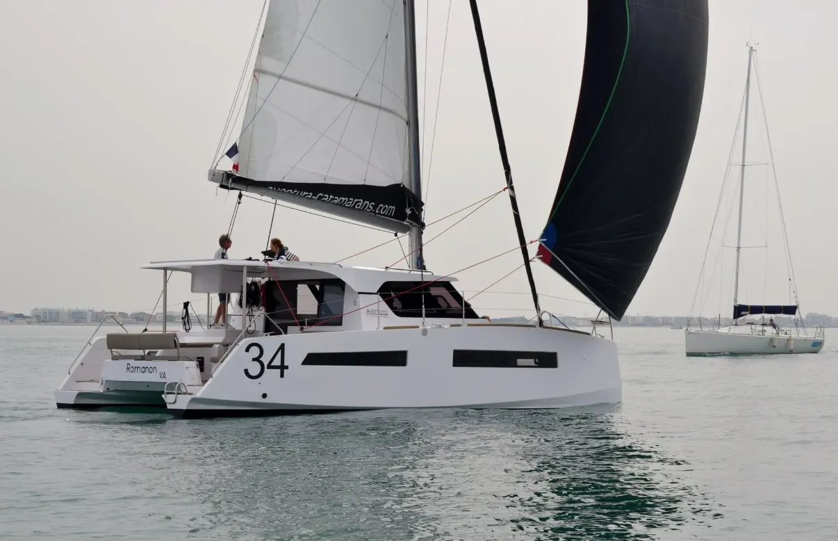 Rent a 10m Boat in Polignano a Mare