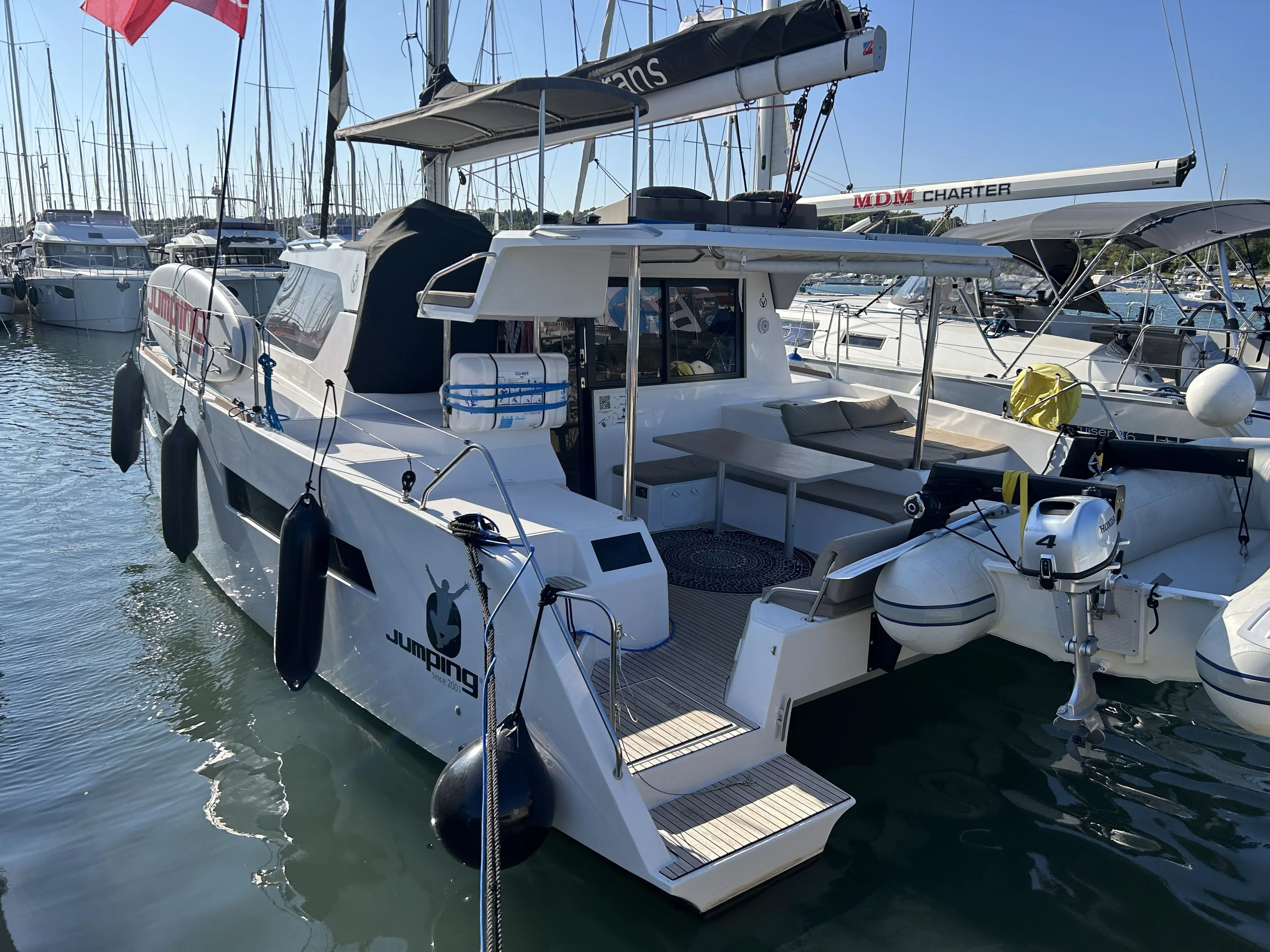 Jumping Fitness Kiralık Teknesi - 3