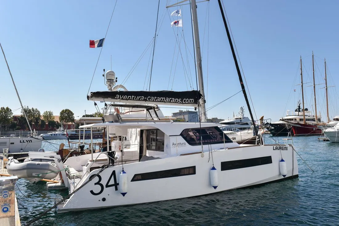 Lauremi Charter Boat