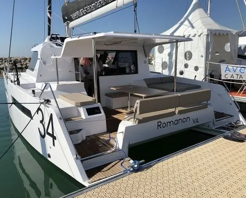 Romanon Charter Boat