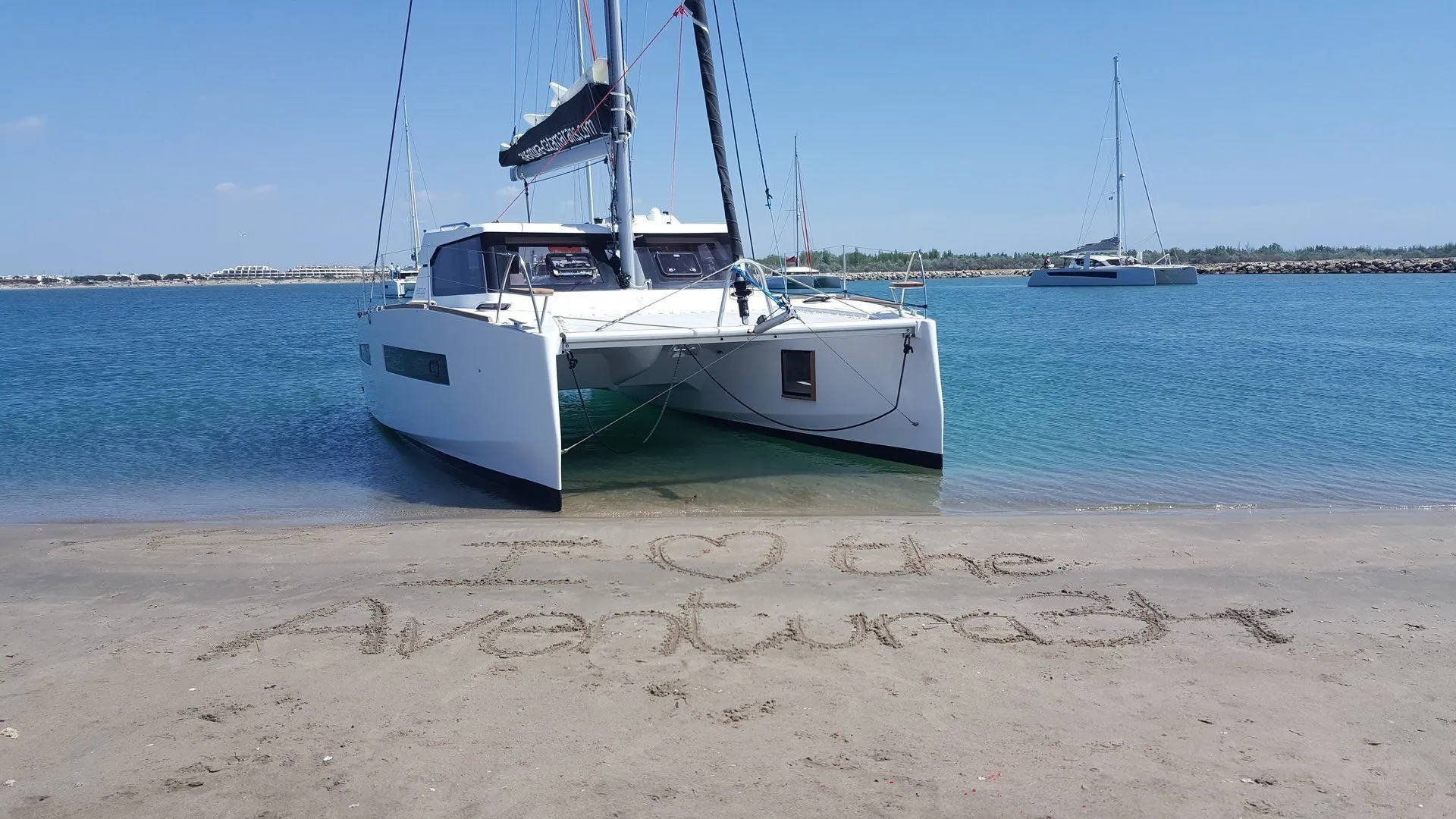 Tafaha Charter Boat - 3