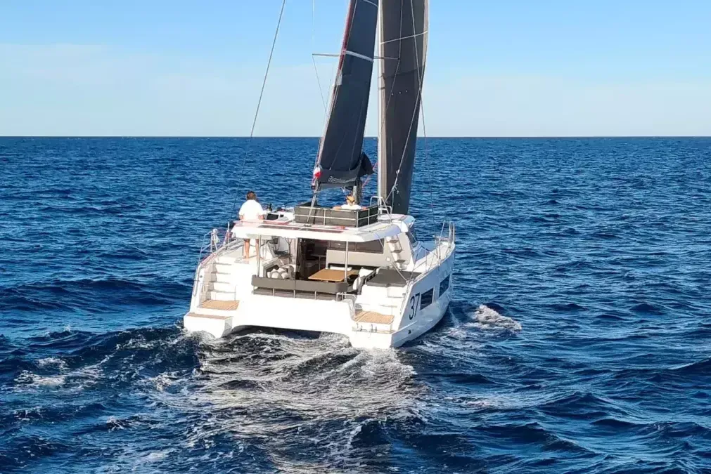 Charter a 10.9m Aventura 37 Catamaran in Novi Vinodolski