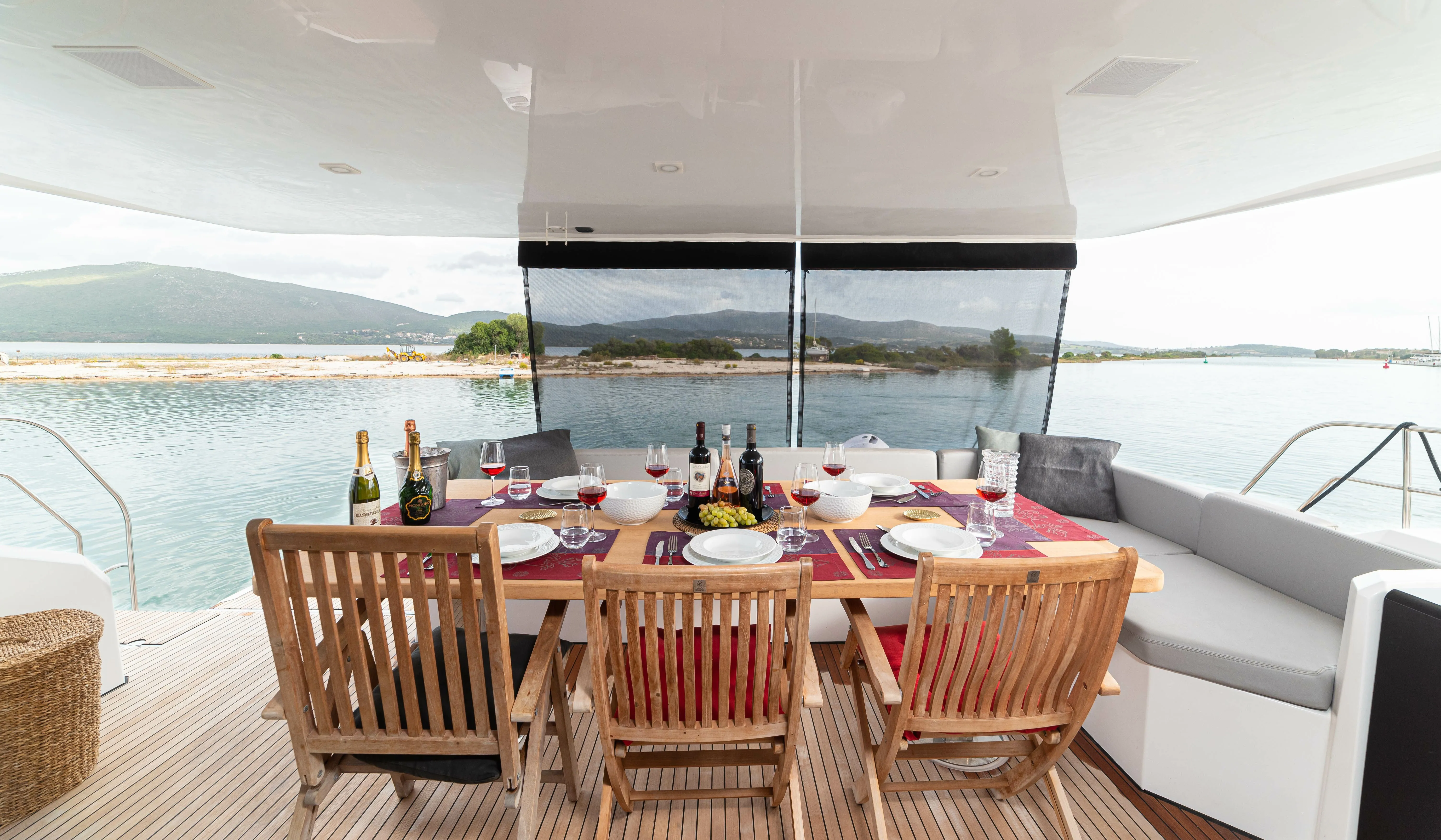 Kamchatka Kiralık Teknesi - 5