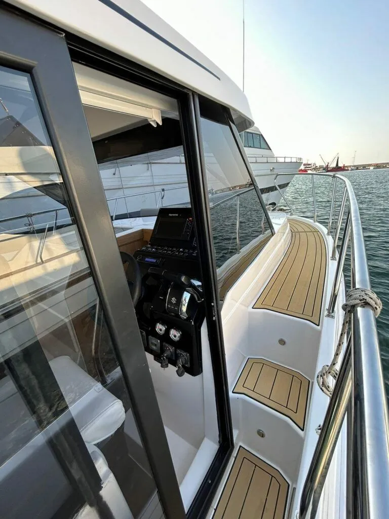 Charter a 9m 2 Cabin Motor Yacht in Petrčane
