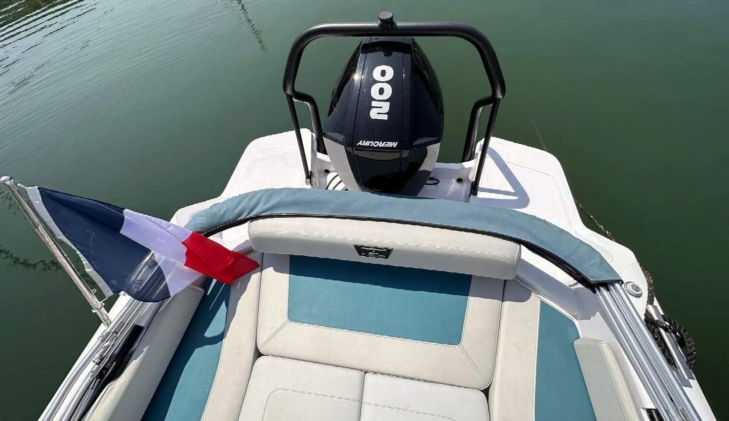 Twenty One Mietboot