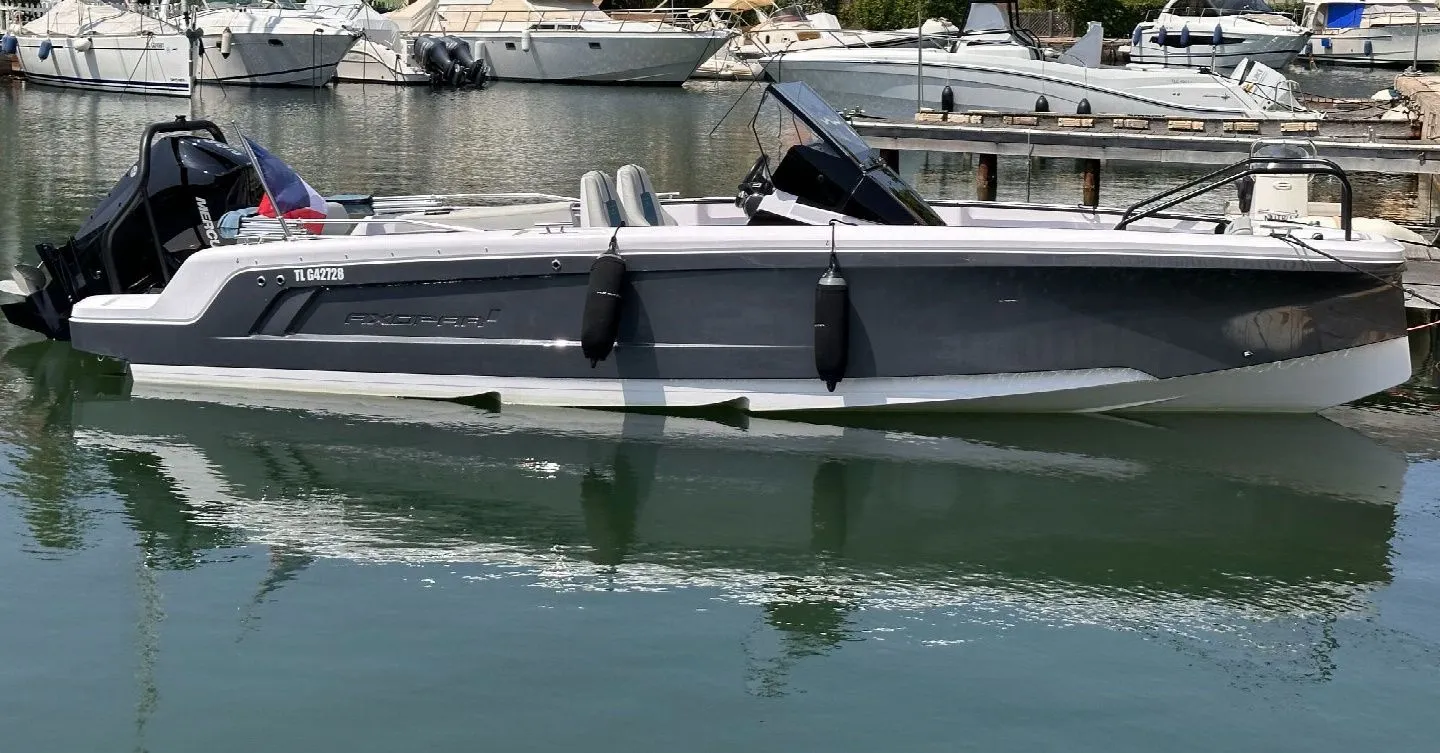 Twenty One Mietboot