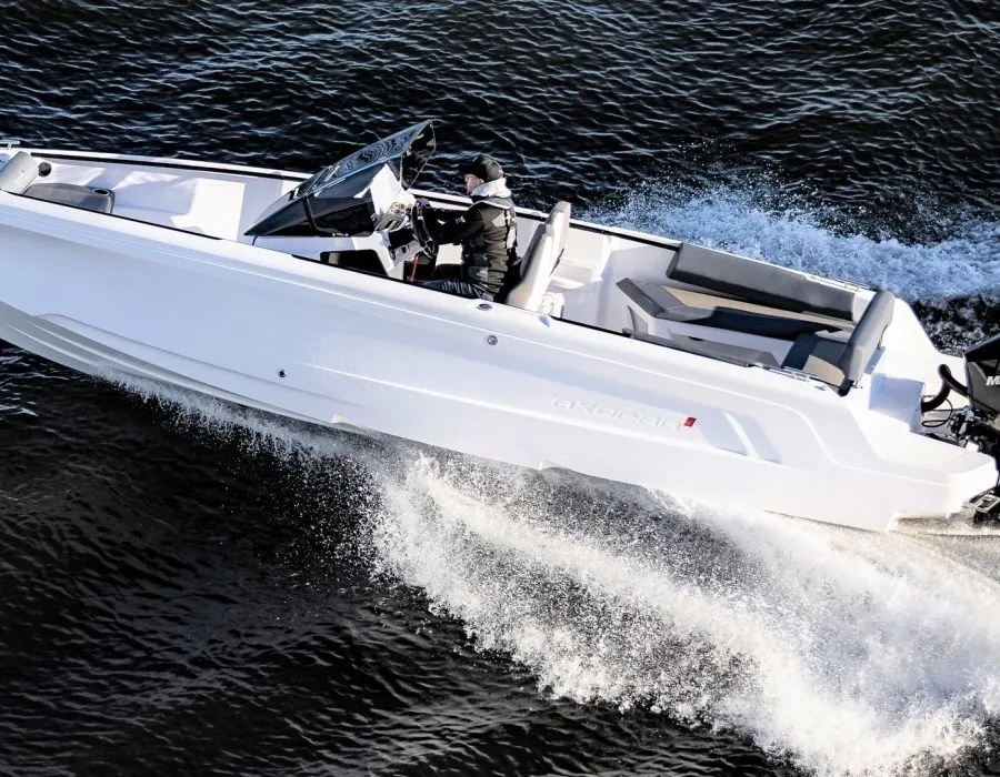 7.2m Parikia Motor Boat Axopar 22 Spyder Hire