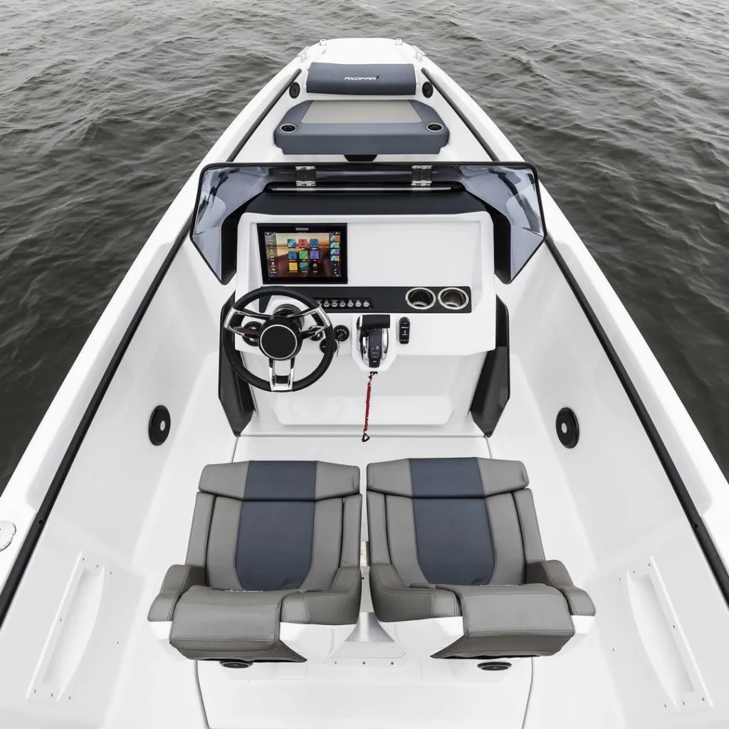 7.2m Parikia Motor Boat Axopar 22 Spyder Hire