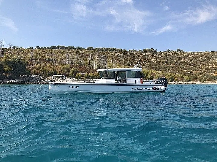 Novi Vinodolski Kiralık Axopar 28 8.75m Motorlu Tekne