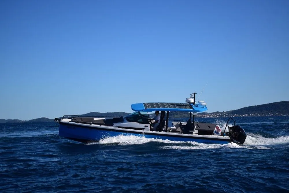 Brabus Charterboot - 4