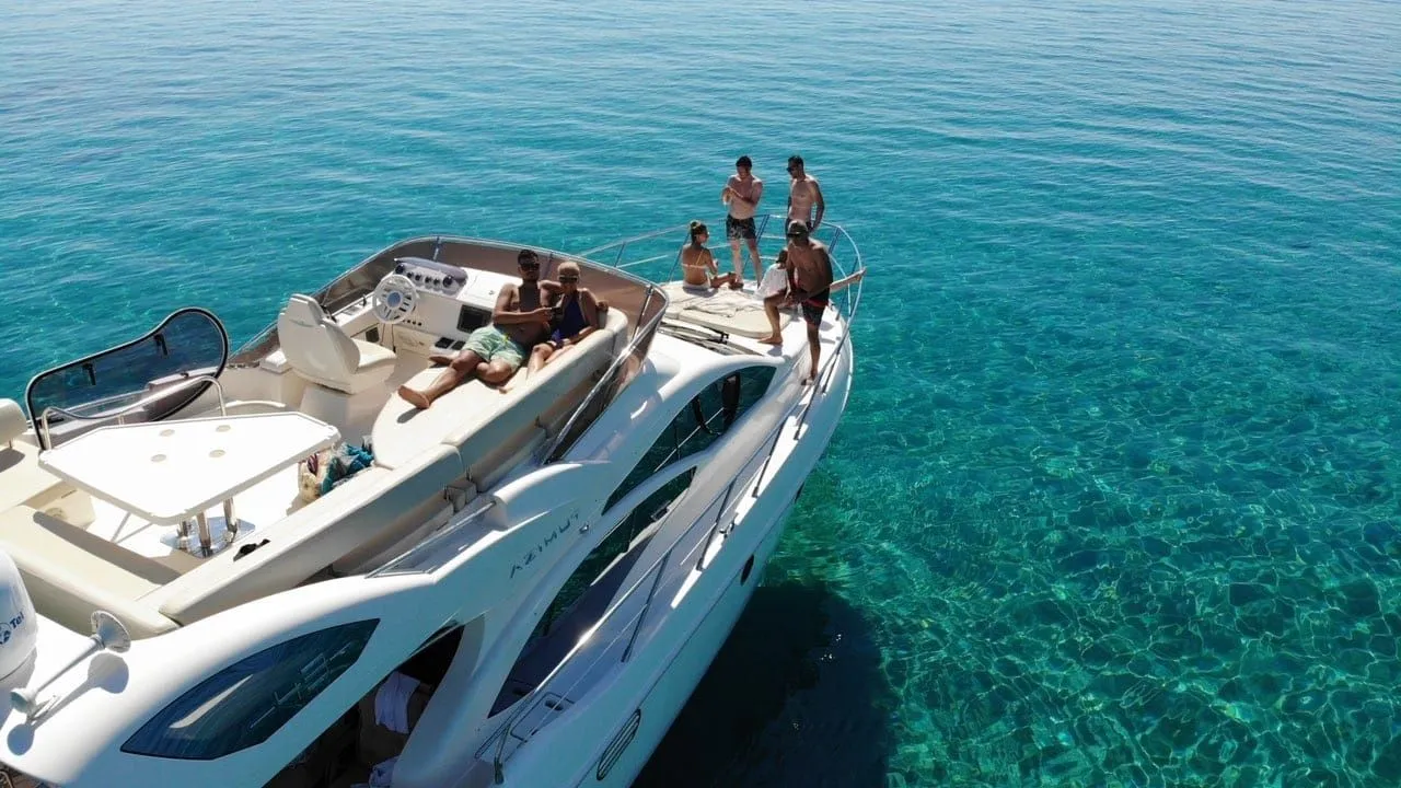13m Limani Karra 2 Cabin Motor Yacht Hire