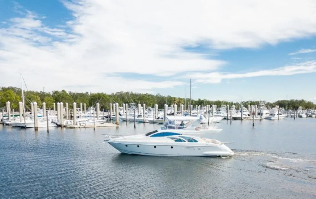 Lol Charter Boat