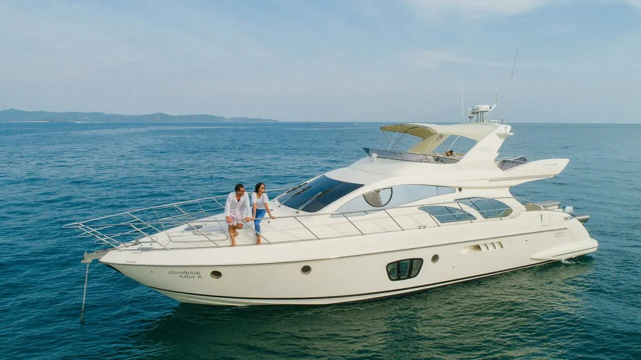 Explore Pa Klok on a 17.29m Rental Motor Yacht
