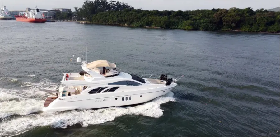 Beijoca Charter Boat