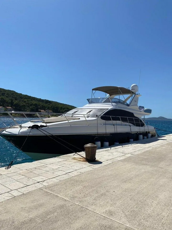 Explore Kastela on a 17.88m Rental Azimut 58