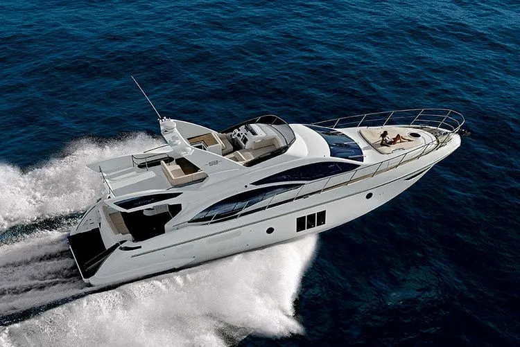Rent a 17.8m Motor Yacht Azimut 58 in Athens