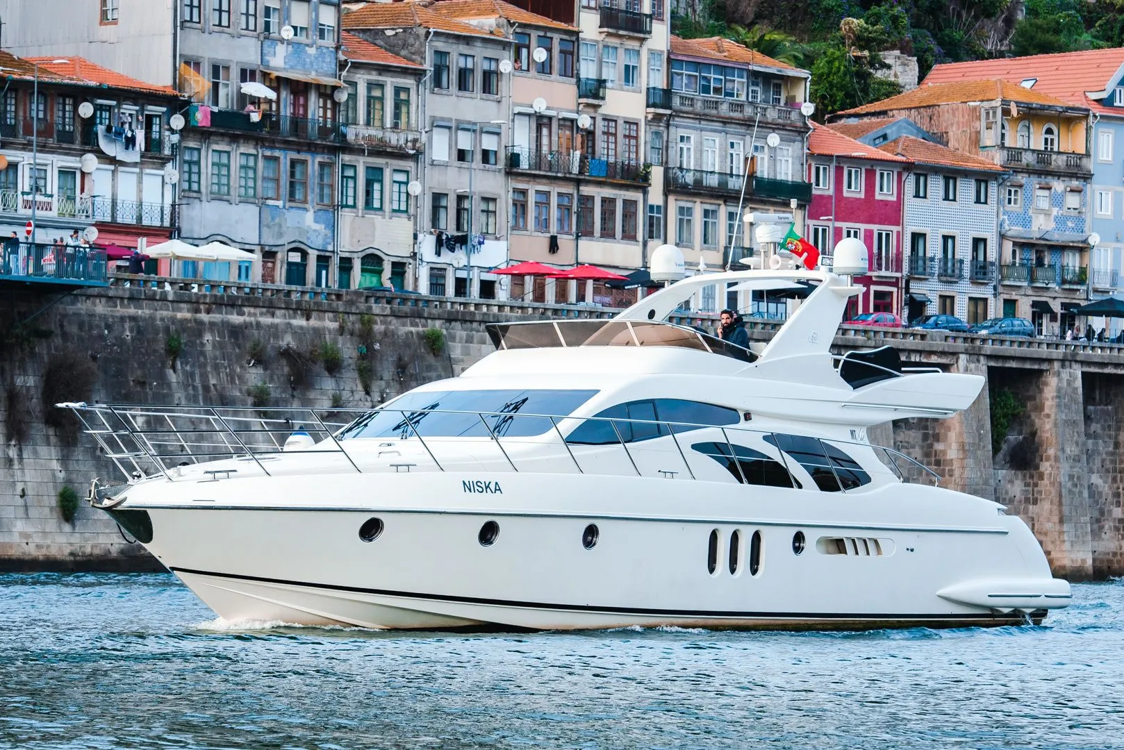 Niska Charter Boat