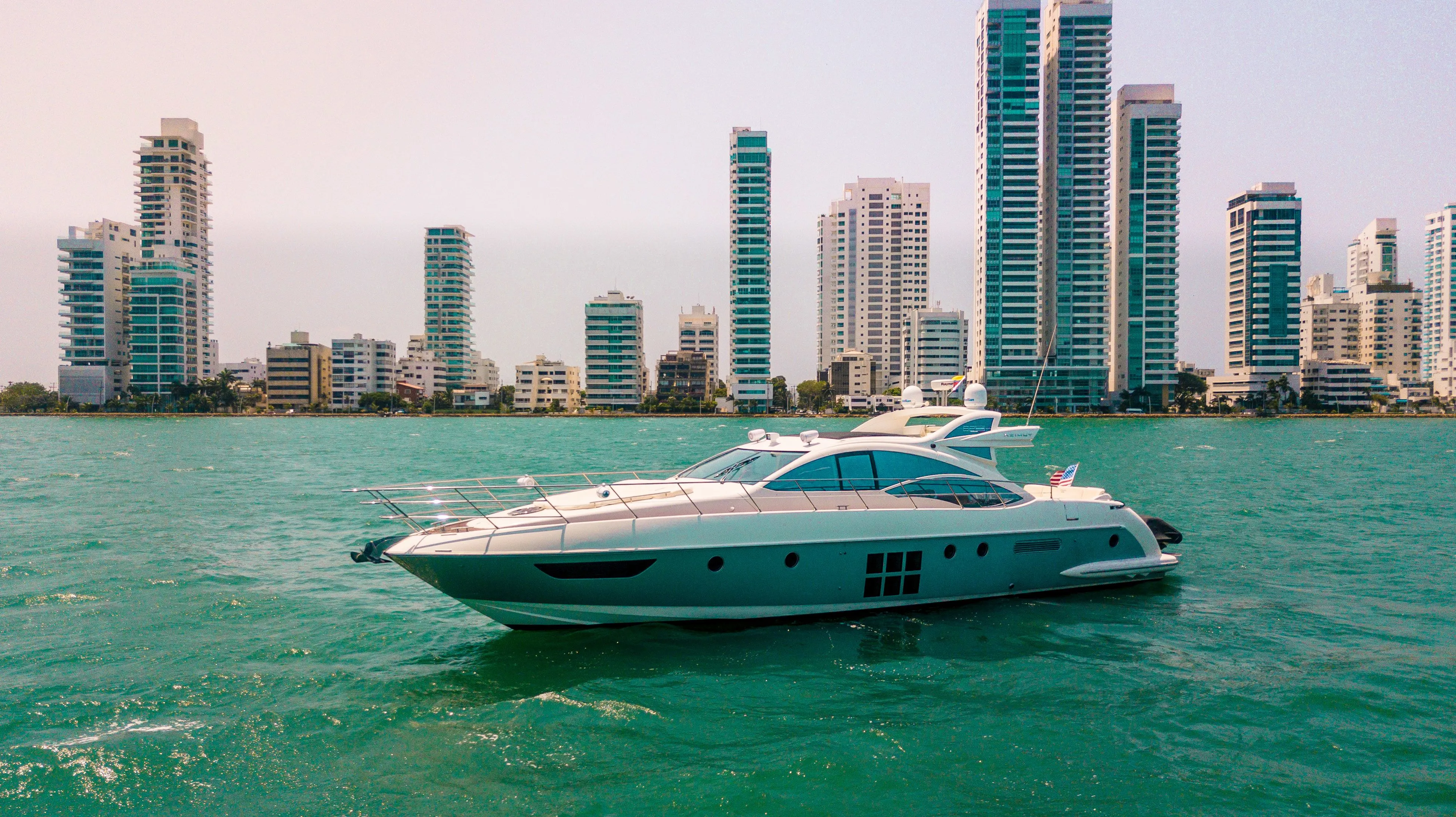 Venecia Charter Boat