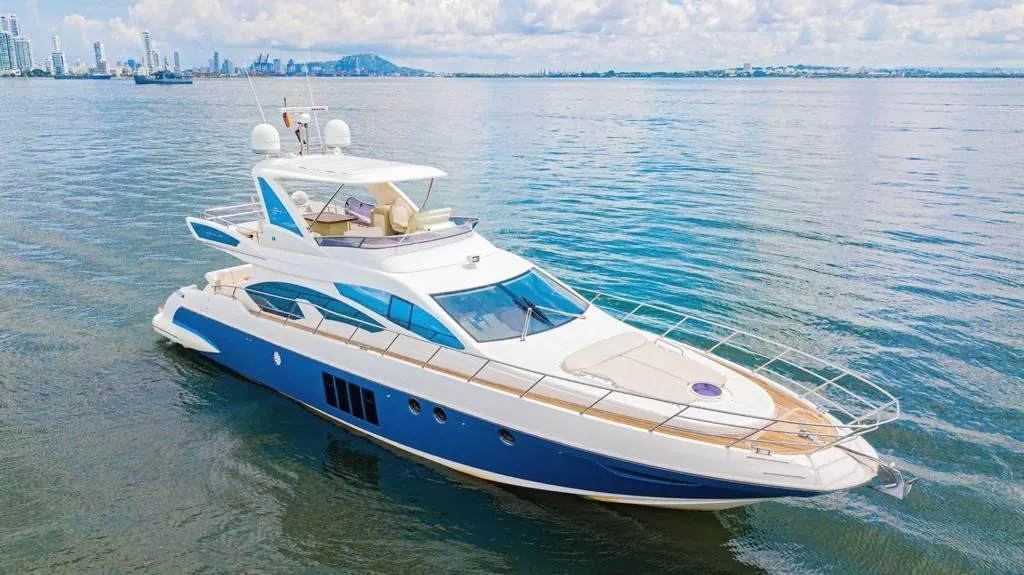 Rent a 20.15m 3 Cabin Motor Yacht in Cartagena de Indias