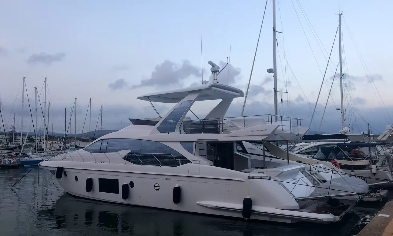 Al Hazaa Mietboot