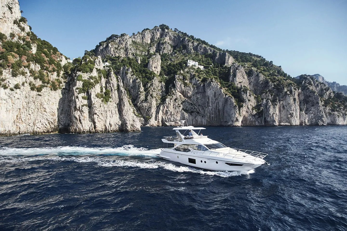 21m Dubrovnik Motor Yacht Hire