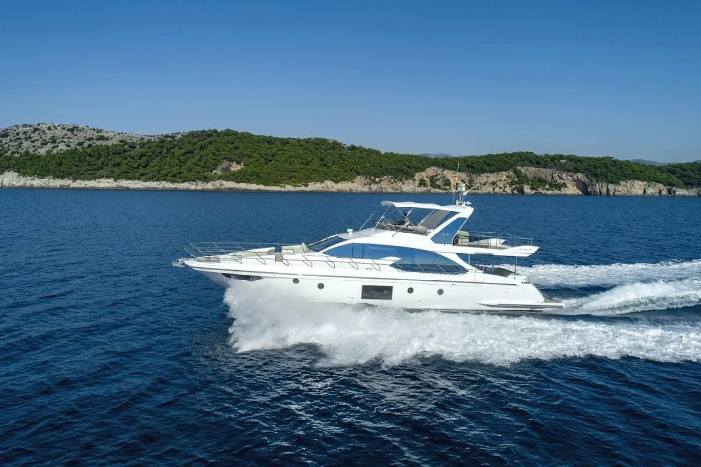 21m Dubrovnik Motor Yacht Hire