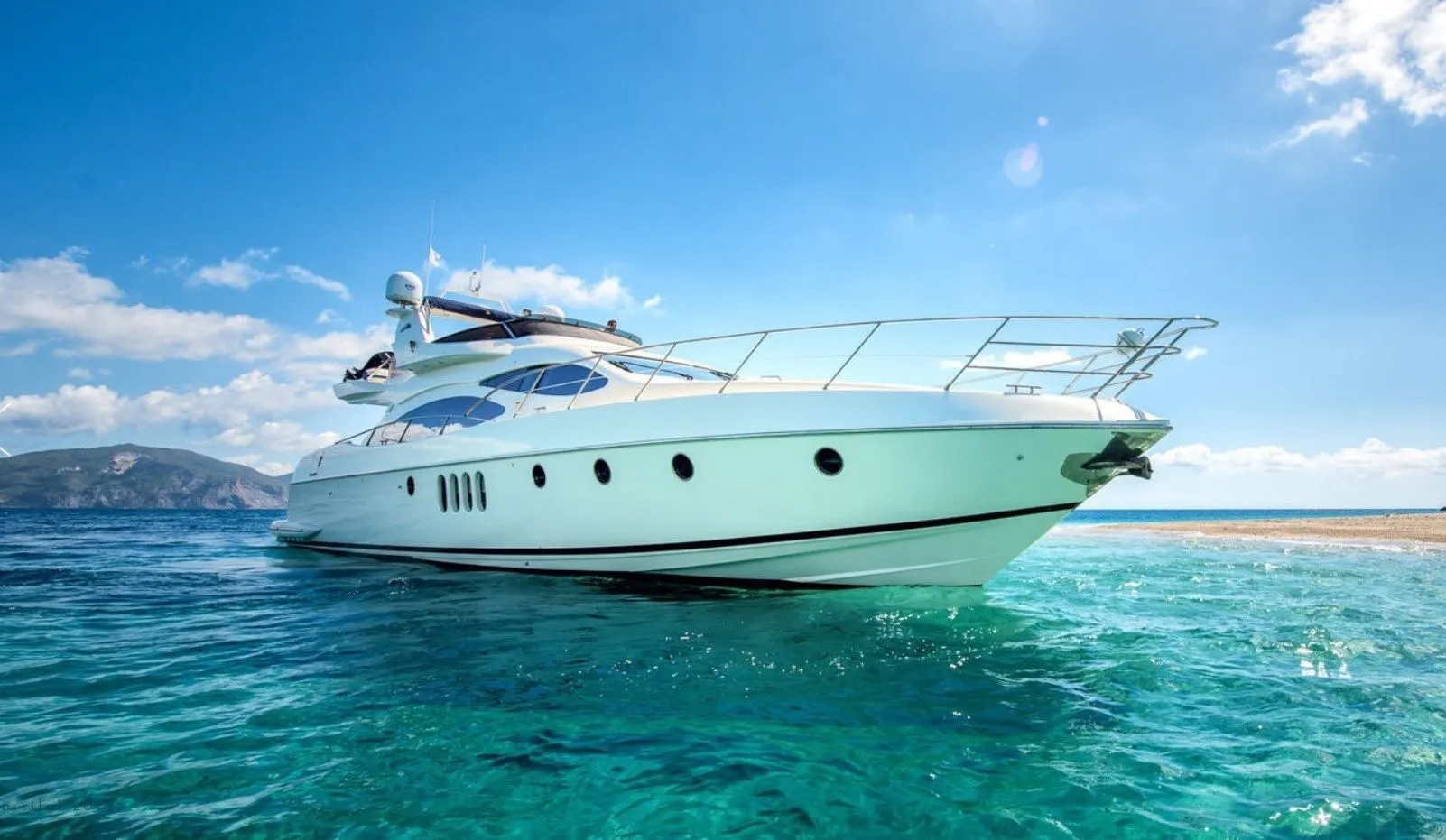 22m Elliniko 4 Cabin Motor Yacht Hire