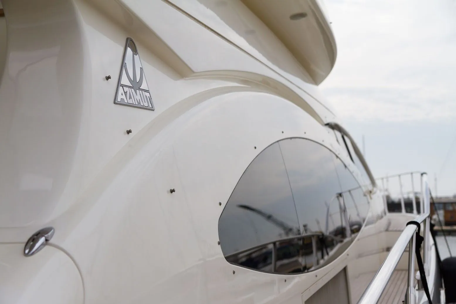 Florentia Charter Boat