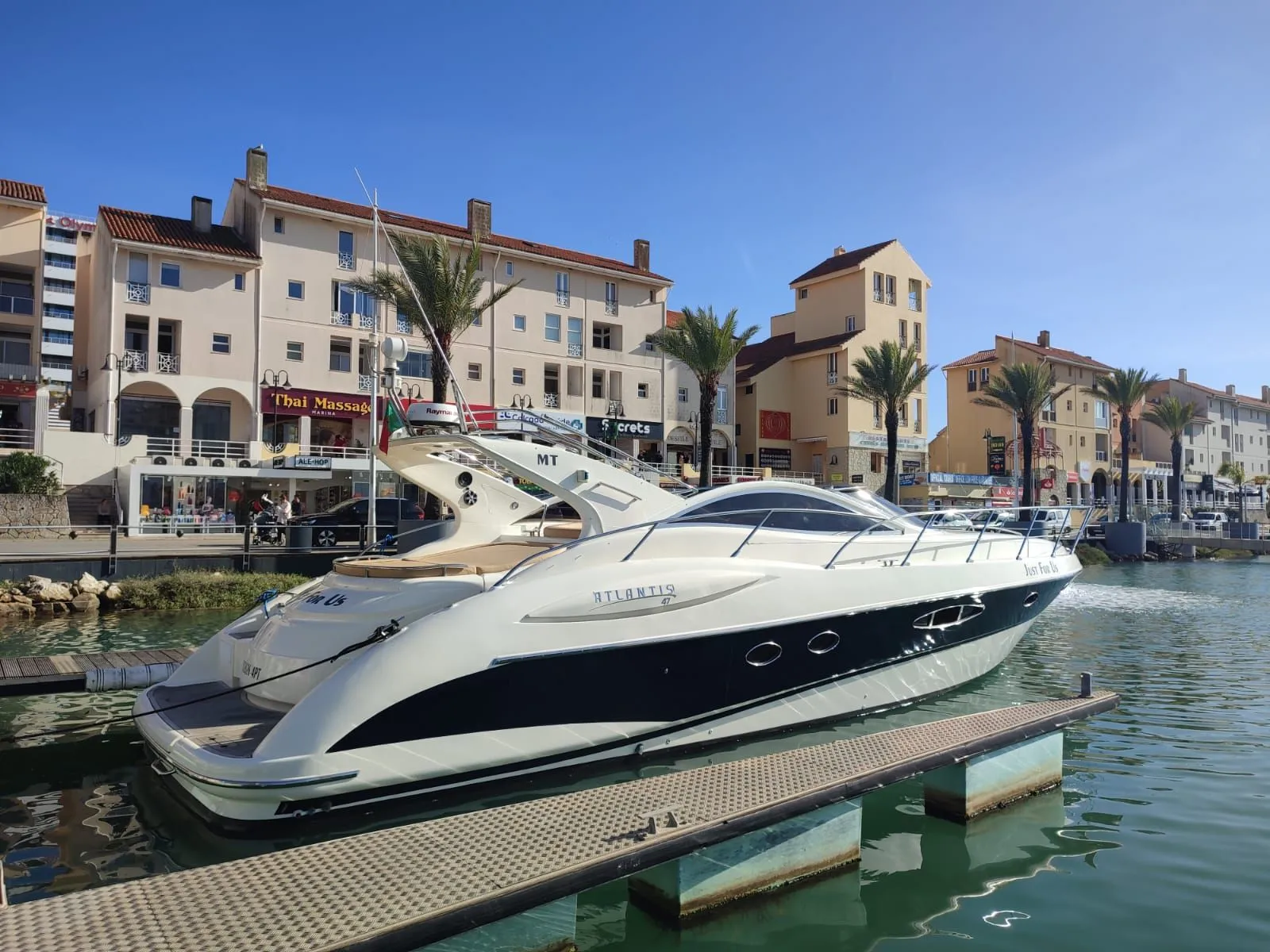Charter a 14.3m 2 Cabin Motor Yacht in Vilamoura