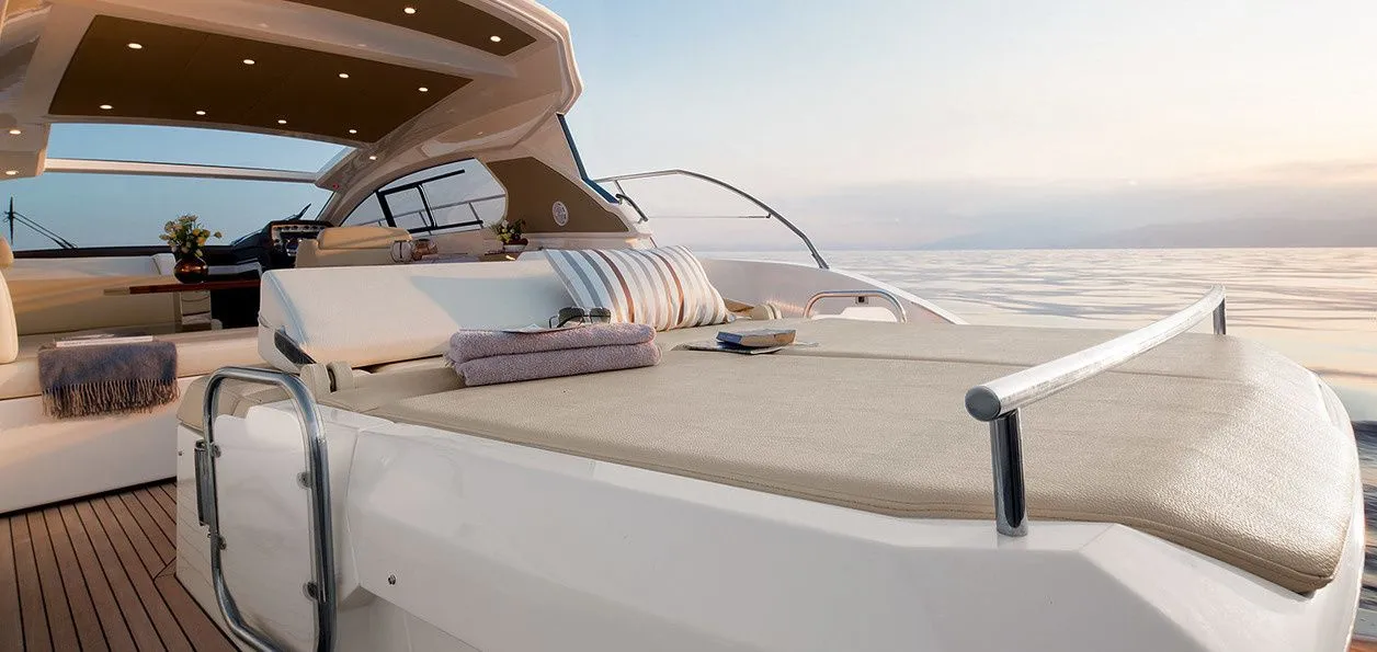 Megica 2 Mietboot