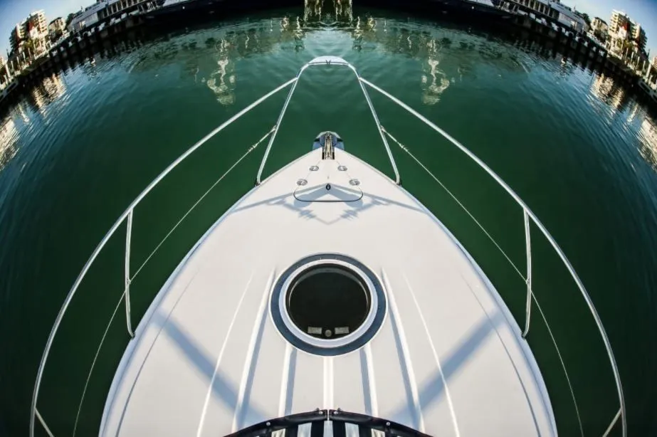 12.5m Adler Azimut Faserind Evolution 41 Motor Yacht Hire