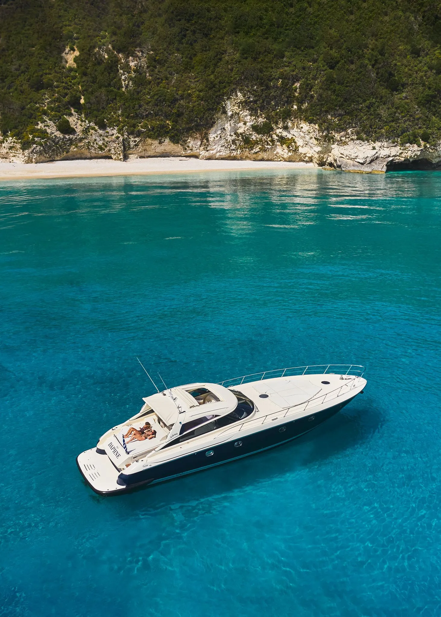 Rent a 17m Baia 54 Aqua Motor Yacht in Zakynthos Town