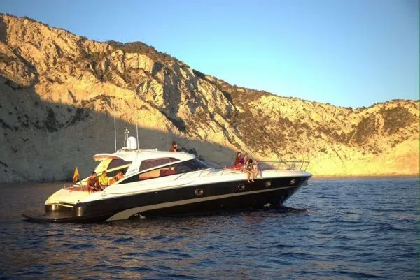 Black Moon Charterboot - 4