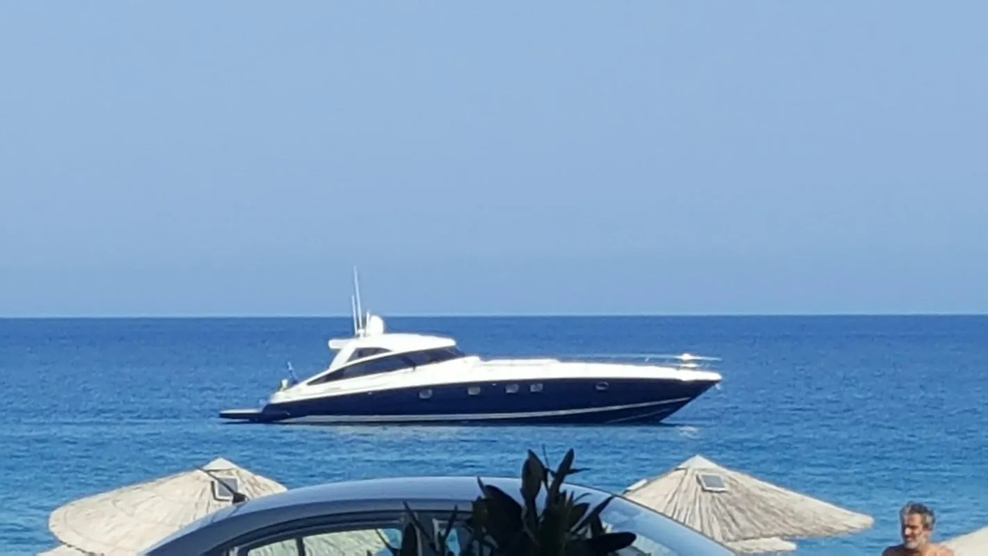 21.17m Parikia Motor Yacht Hire