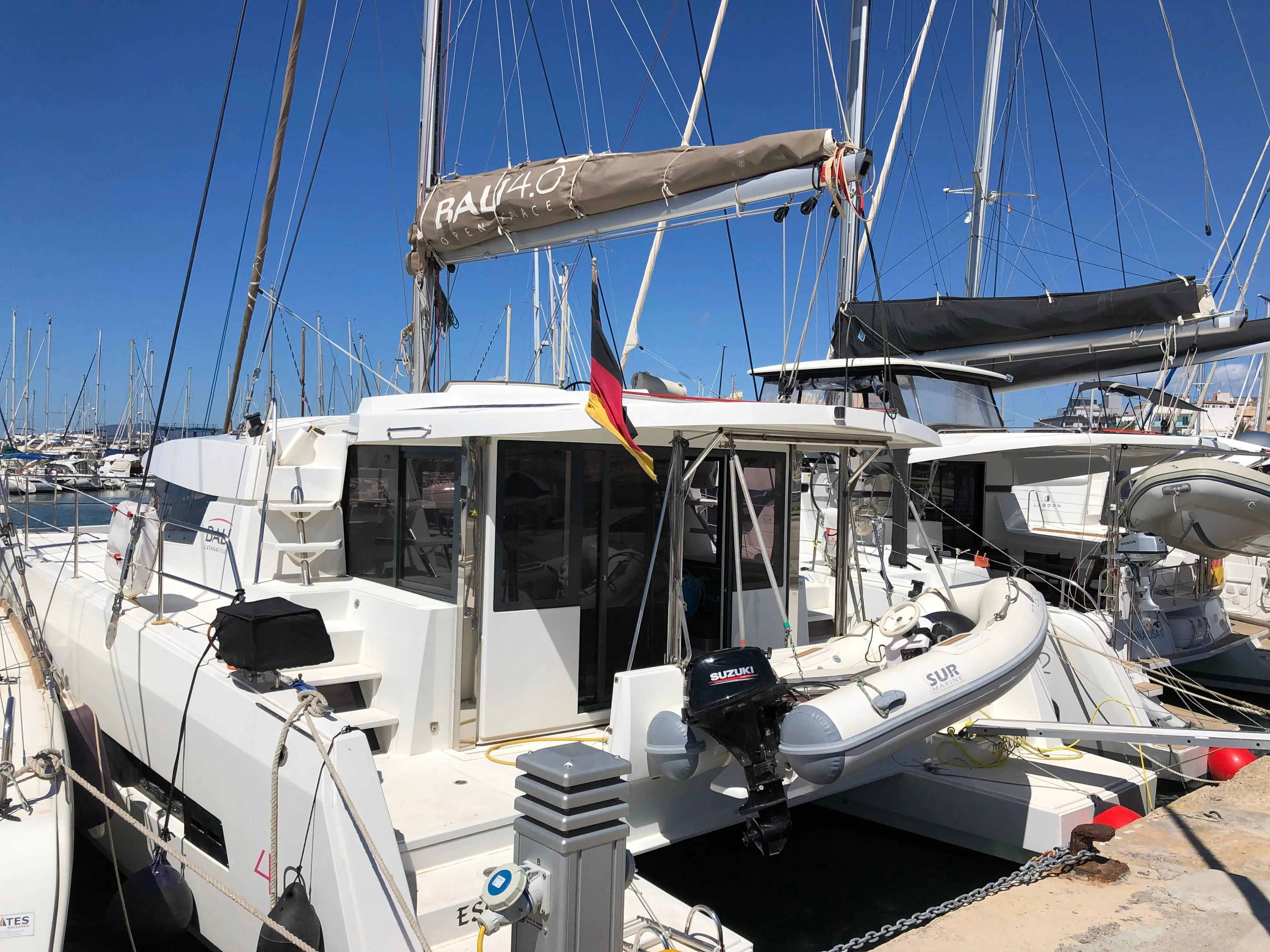 11.99m Can Pastilla Catamaran Bali 4.0 Hire