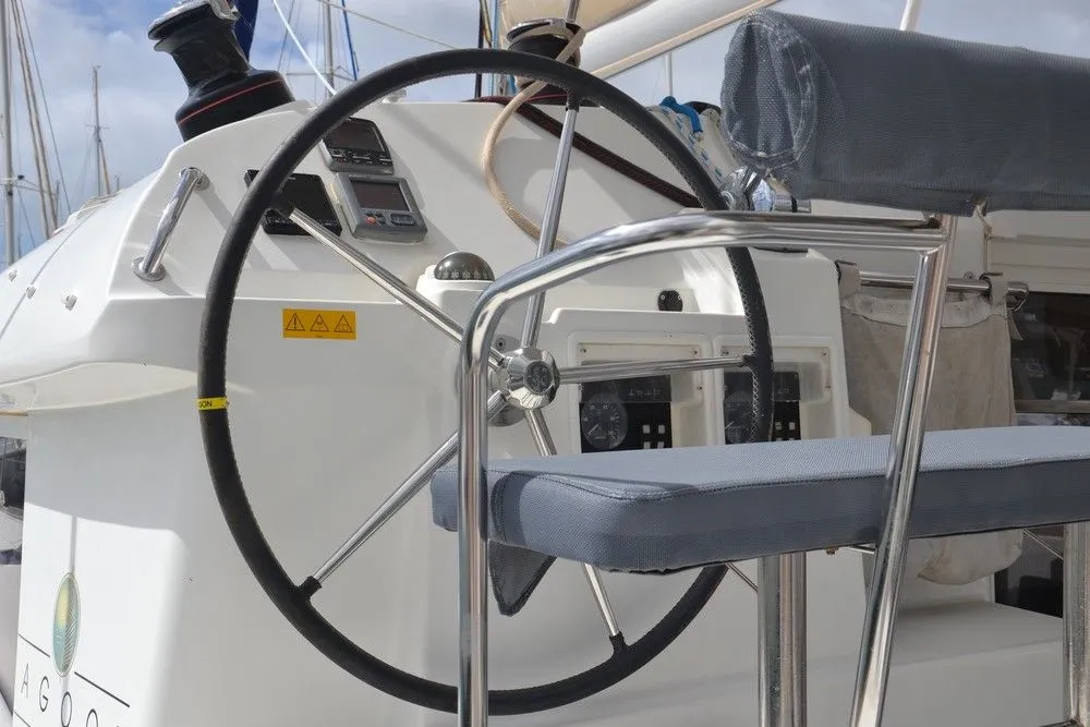 Rent a 11.99m Catamaran in Pointe-à-Pitre