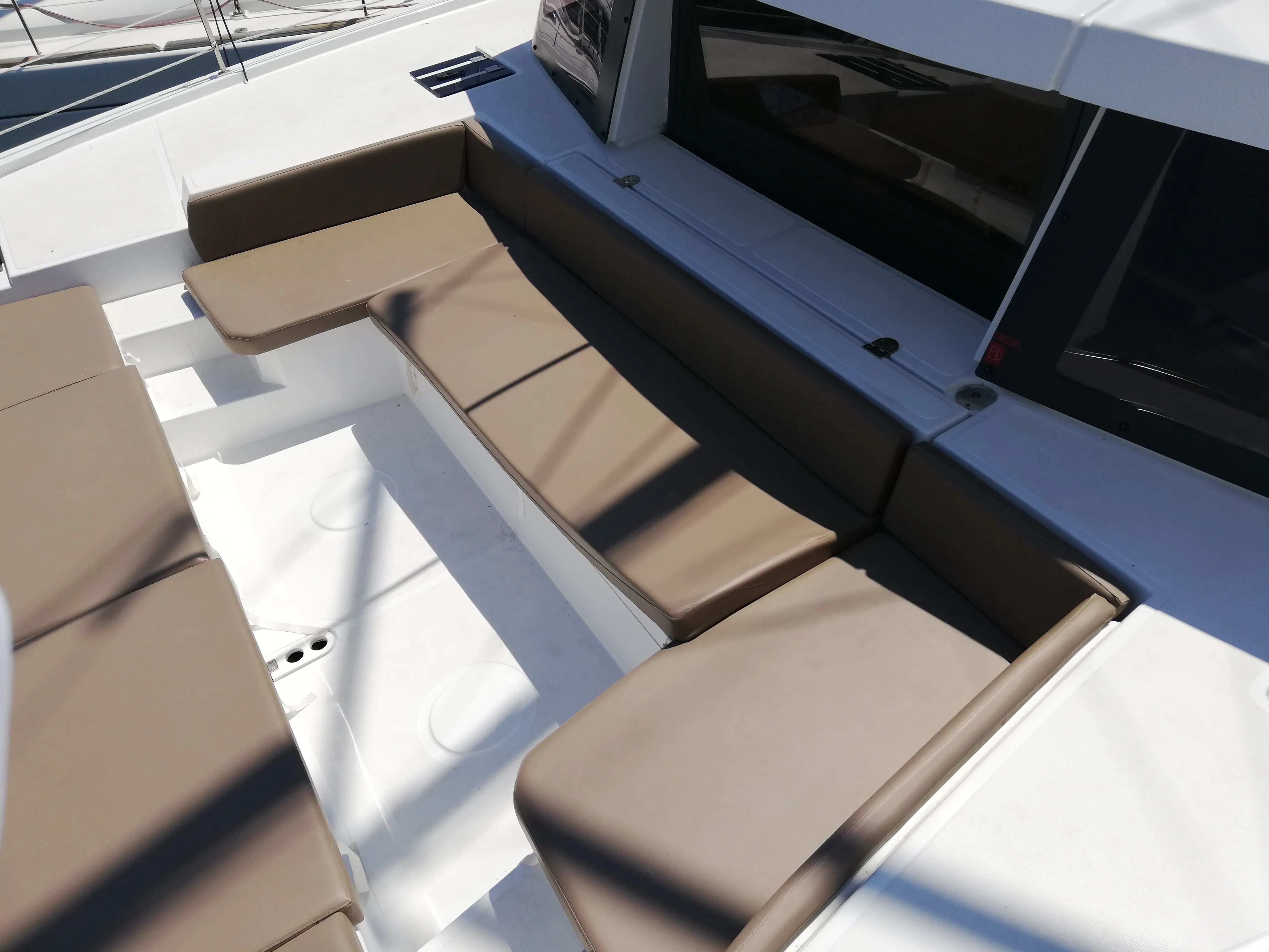 Adria Sunset лодка на прокат - 4