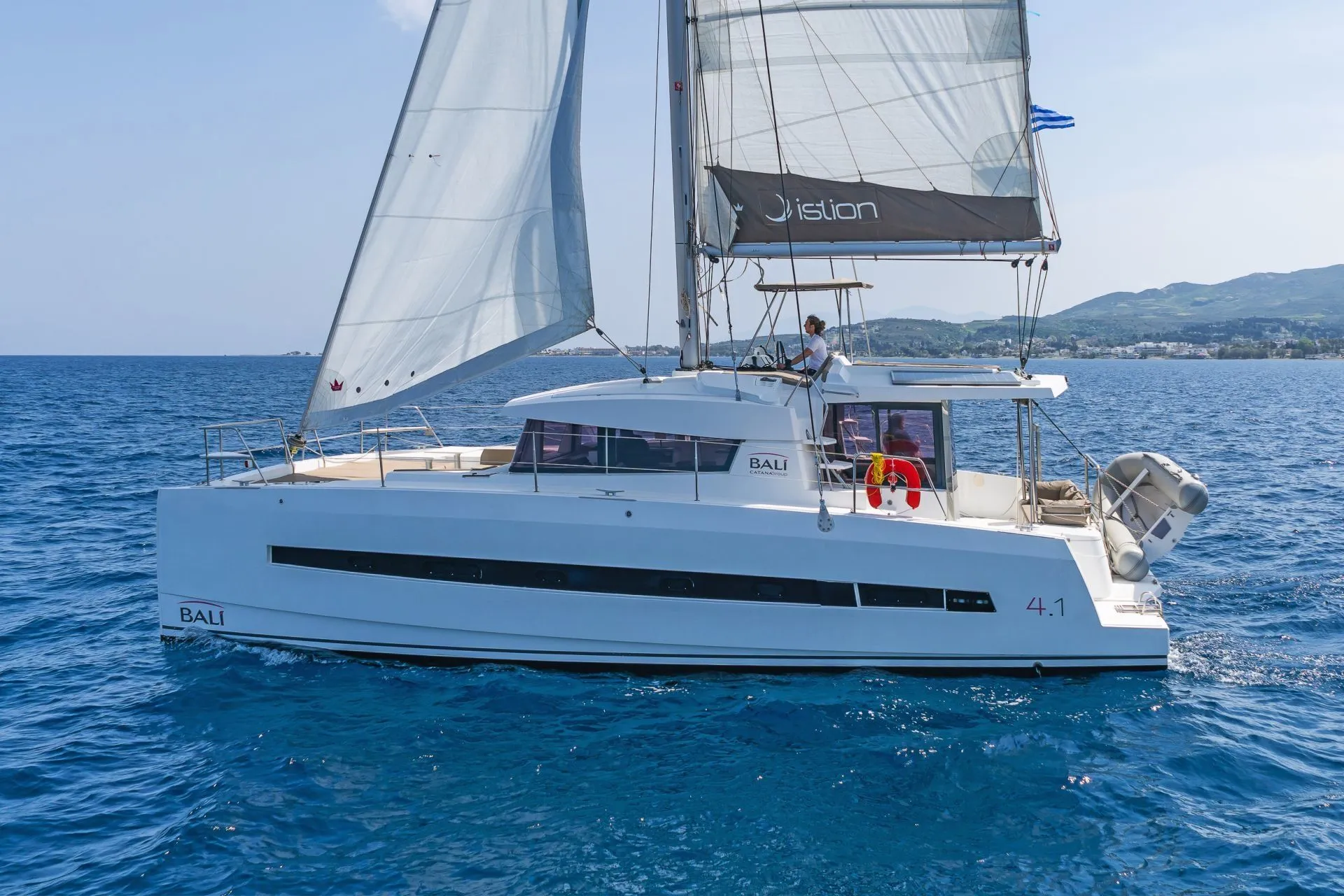 Boot - 12.37m Gouvia Catamaran Bali 4.1 Hire