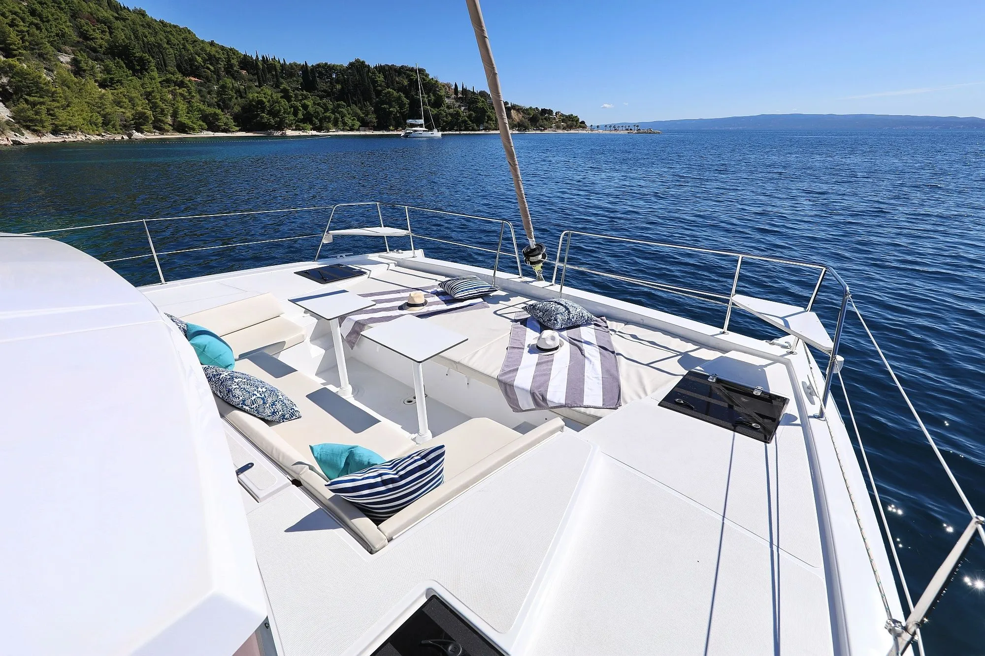 12.35m Šibenik Bali 4.1 Catamaran Hire