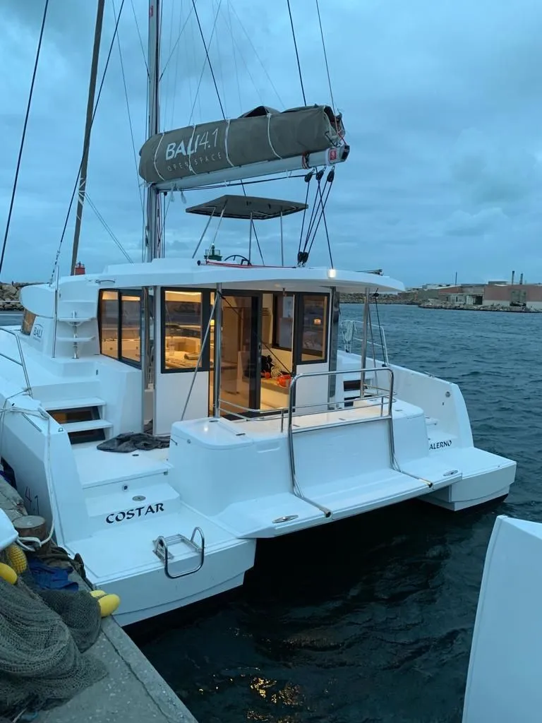 Costar Charterboot - 4