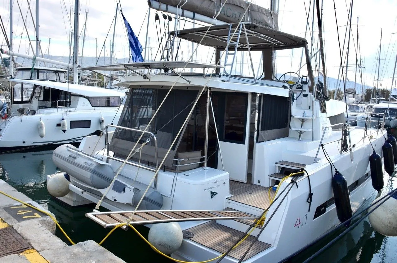 Hole in One Charter Boat