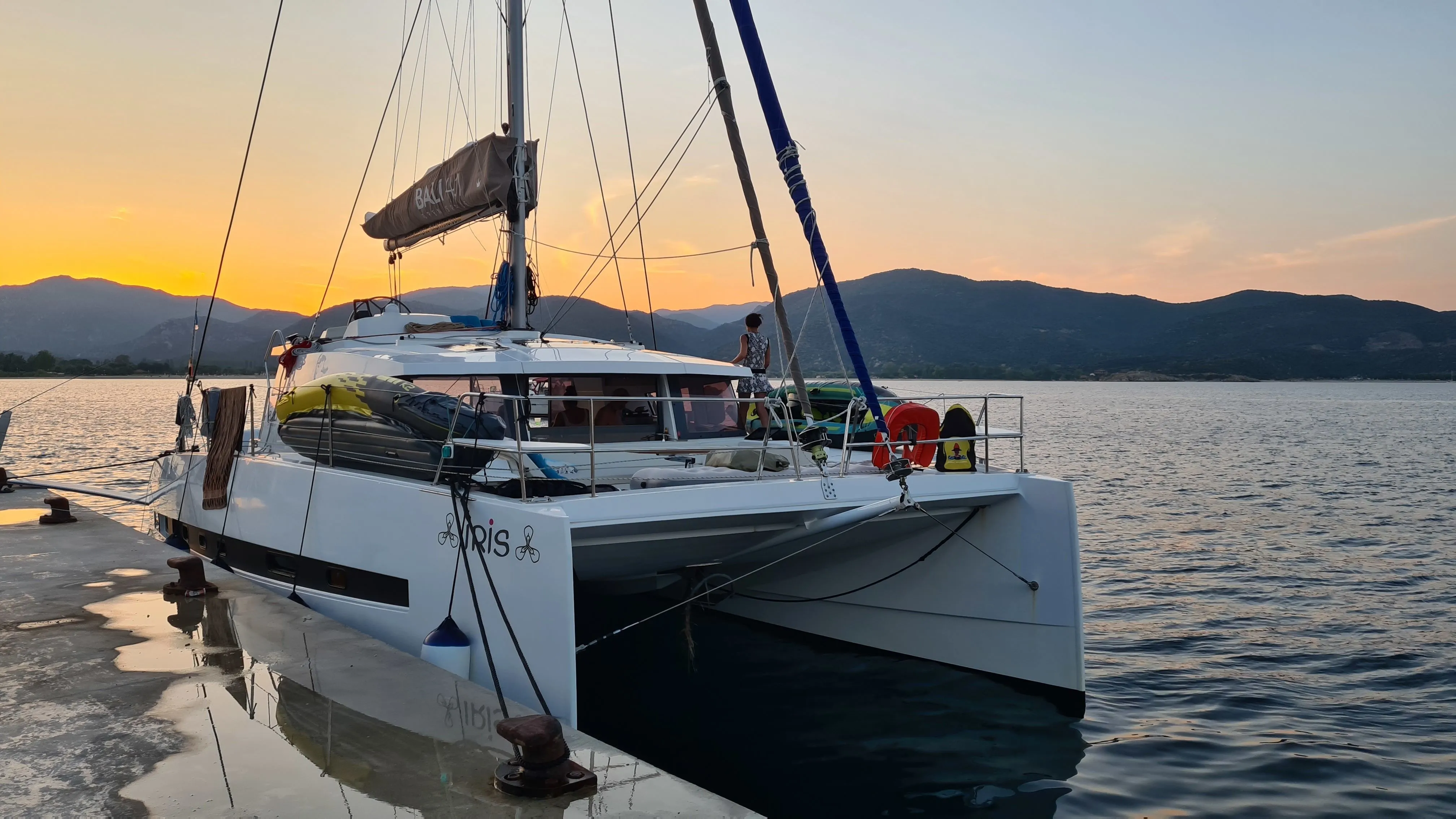 Boot - Rent a 12.5m Bali 4.1 in Volos