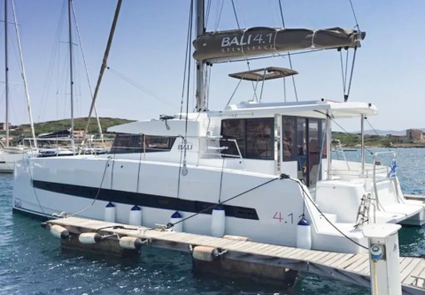 Rent a 12.35m Bali 4.1 Catamaran in Lavrion