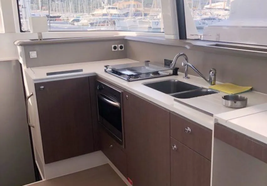 Rent a 12.35m Bali 4.1 Catamaran in Lavrion
