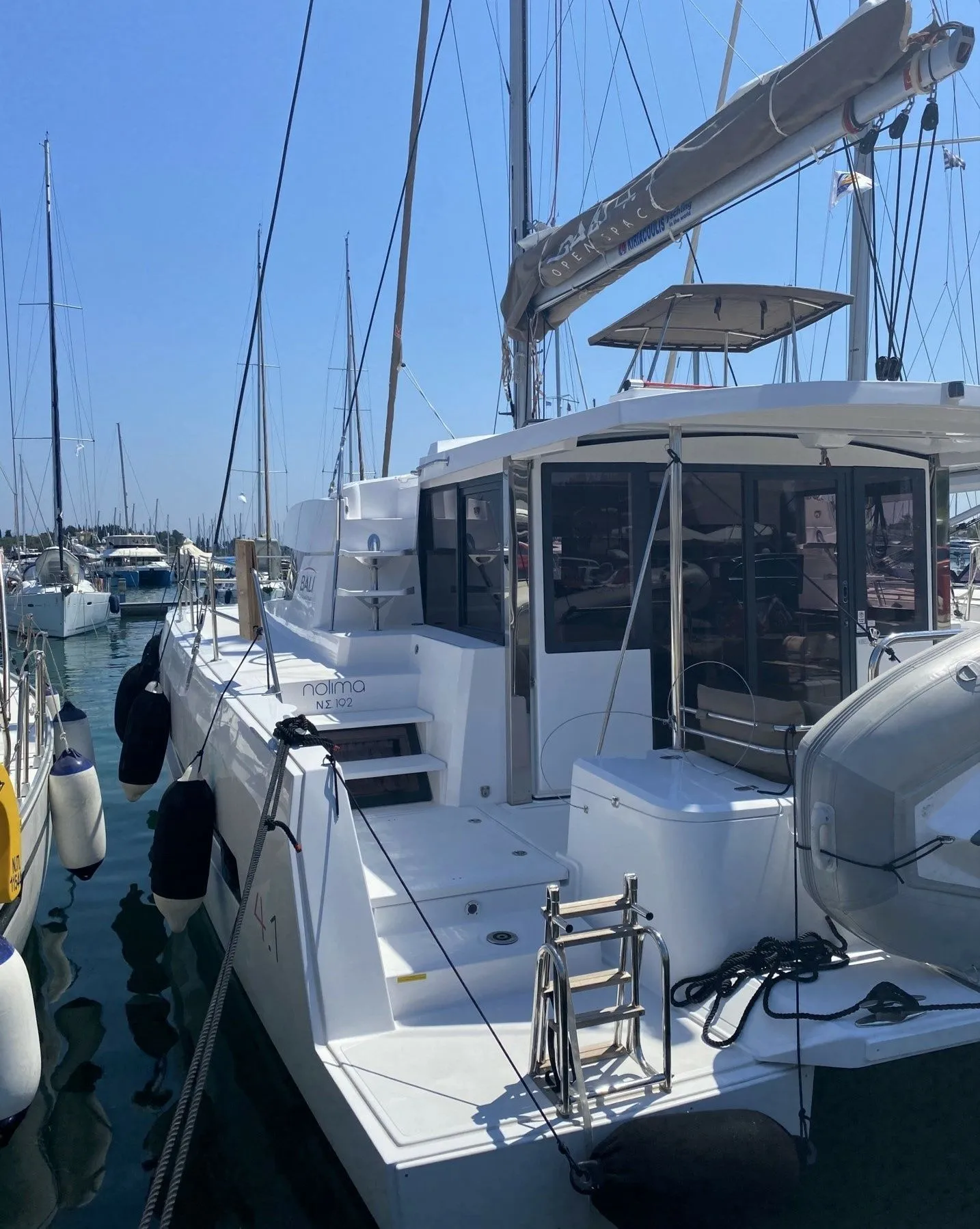 Boot - 12.12m Gouvia Catamaran Bali 4.1 Hire