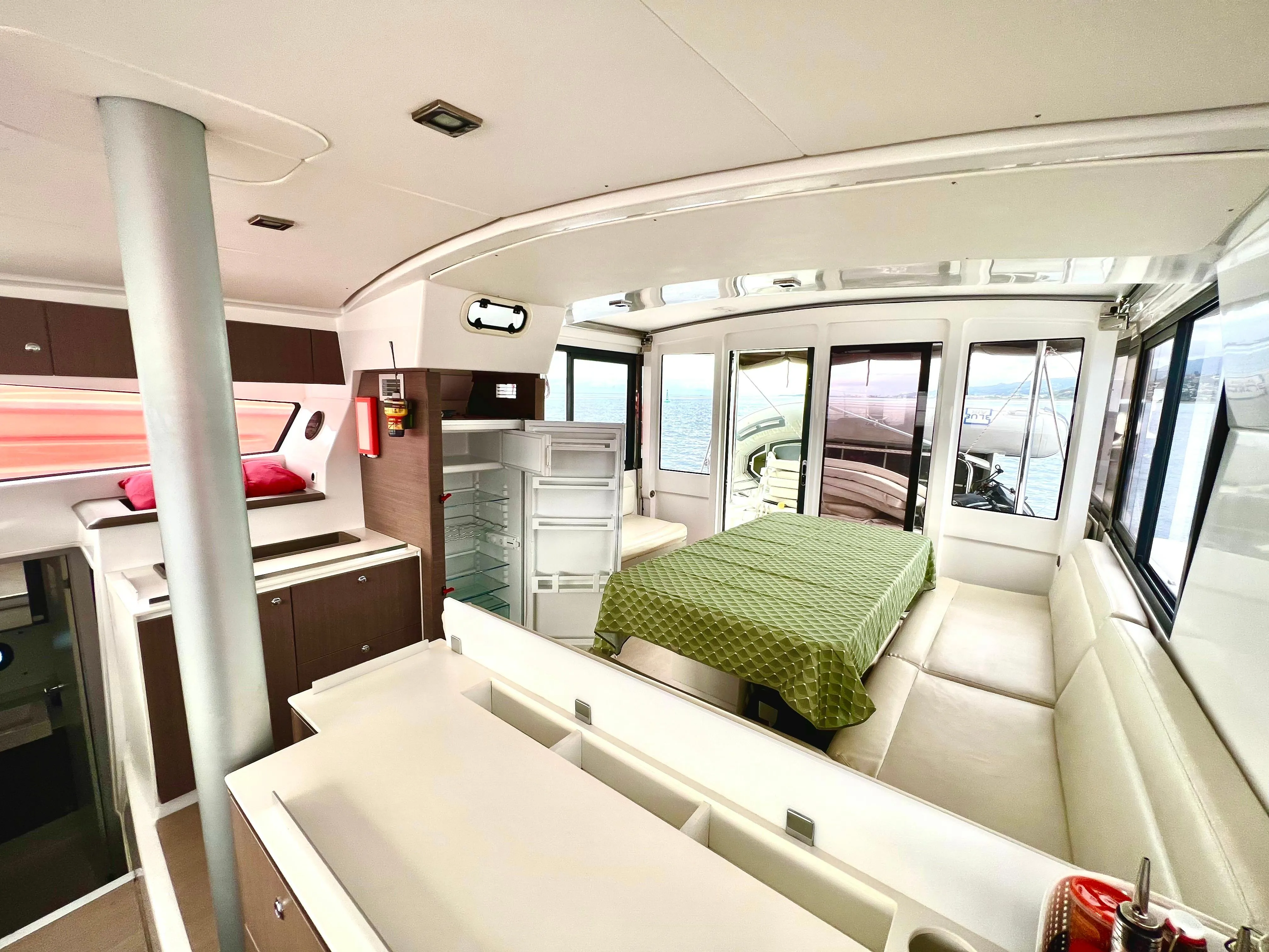 12.35m Papeete Bali 4.1 Hire
