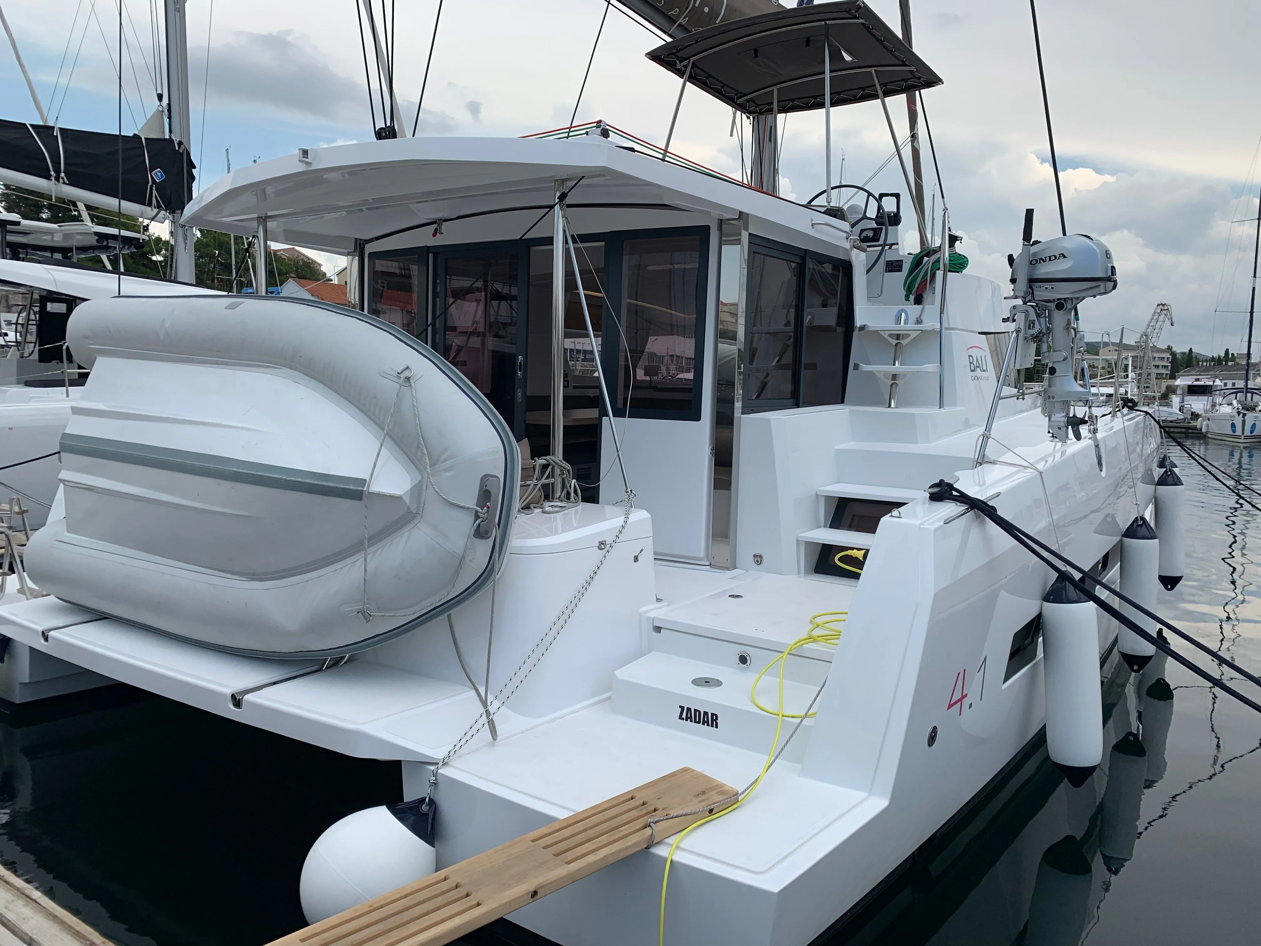 Explore Primošten on a 12.35m Rental Boat
