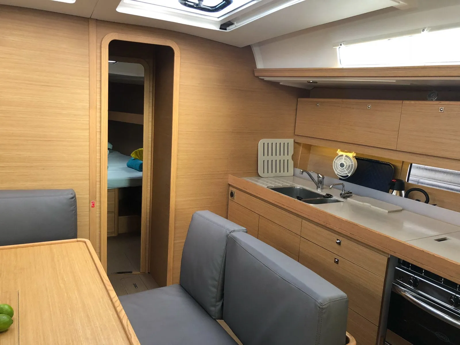 Touraco Charter Boat