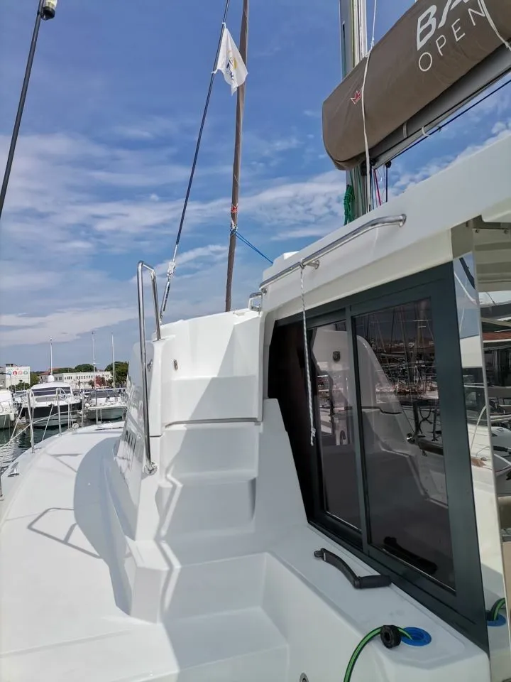 Air Space Charter Boat